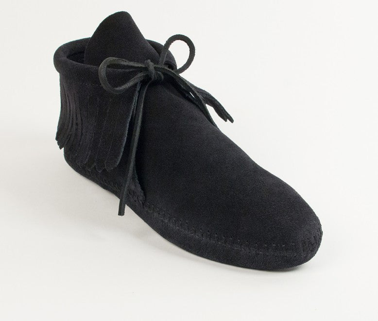 Minnetonka CLASSIC FRINGE SOFTSOLE BOOT BLACK 489 www